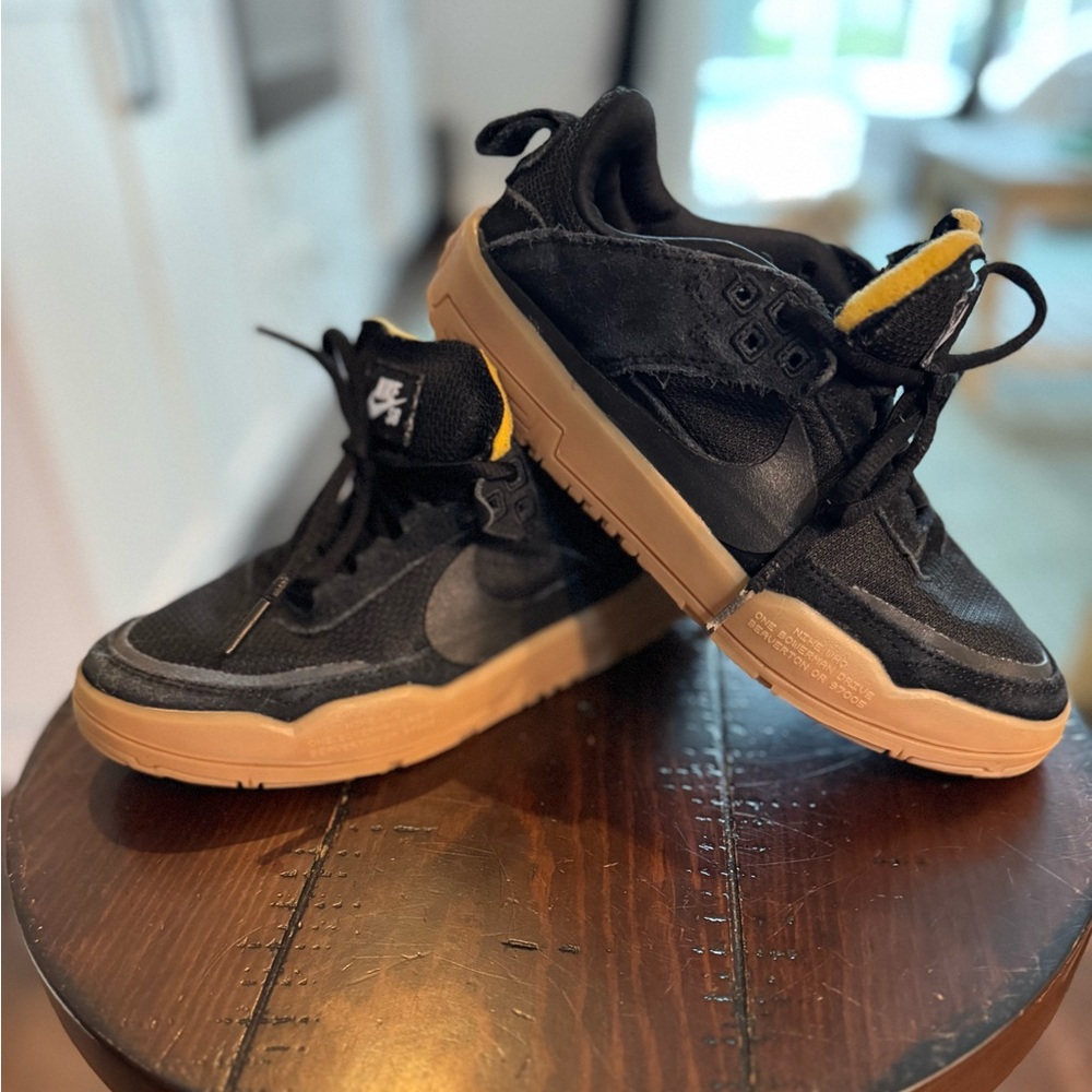 Nike Kids Skate Shoes Black and Tan Sneakers